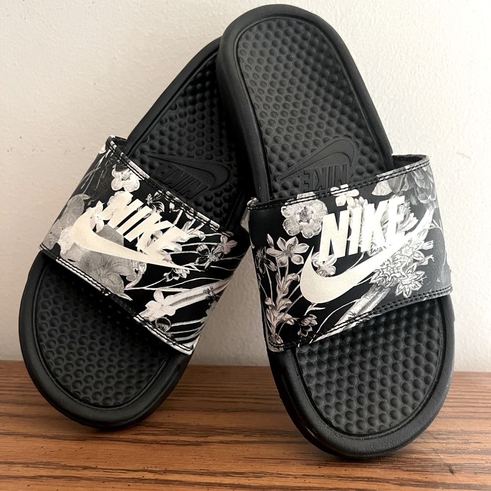 Nike Slides- size 8